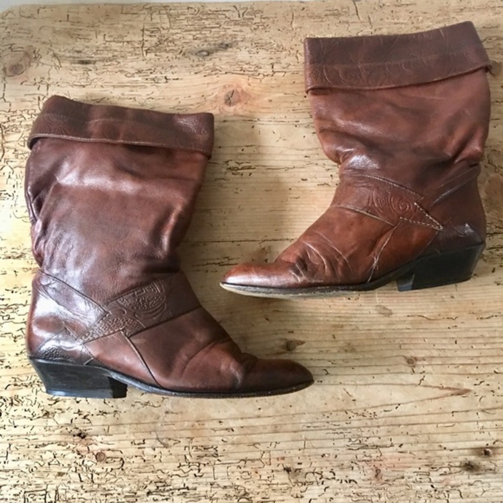 Vtg Italian Tooled Leather Fold-Over Boot  38